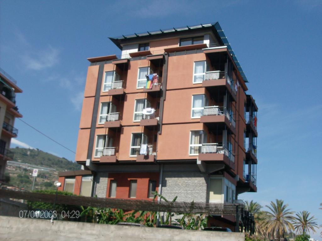 Residence Dei Fiori Bordighera Exterior photo